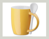 Becher-mit-Loeffel-gelb-gelbe-loeffeltasse