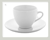 Kaffeetasse-mit-Untertasse-Kermaik-Logo-Aufdruck
